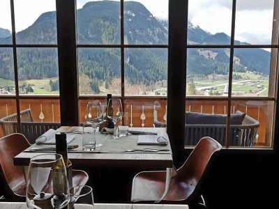 Hotel Huus Gstaad - Schweiz